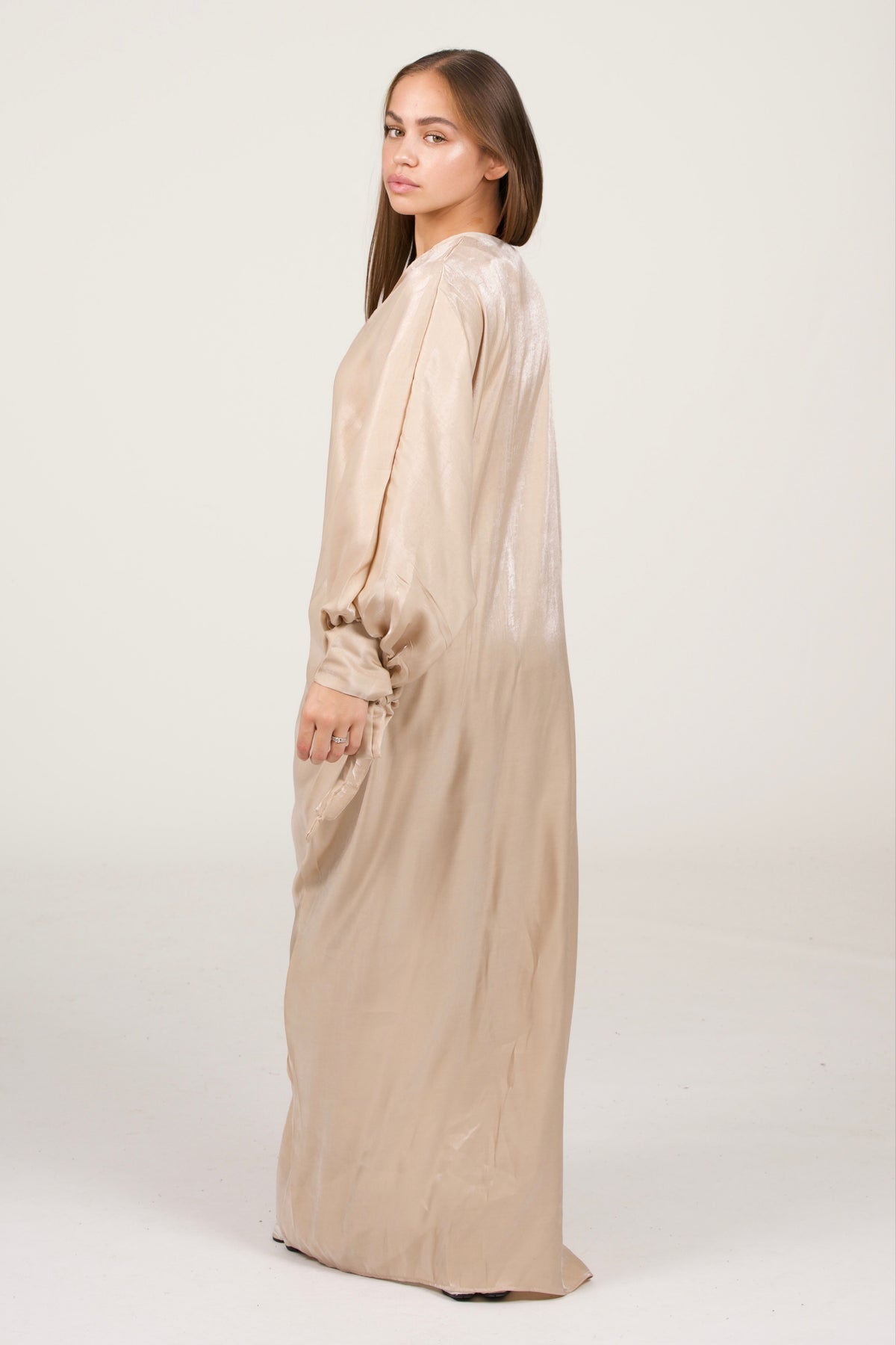 Shiny Beige Kimono With Bows On The Sleeves