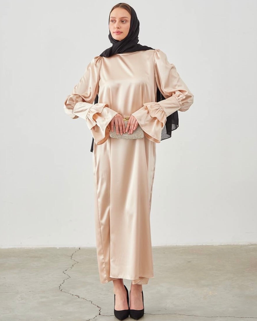Light Pink Dress With Puffed Sleeves