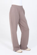 Relaxed Wide-Leg Pants