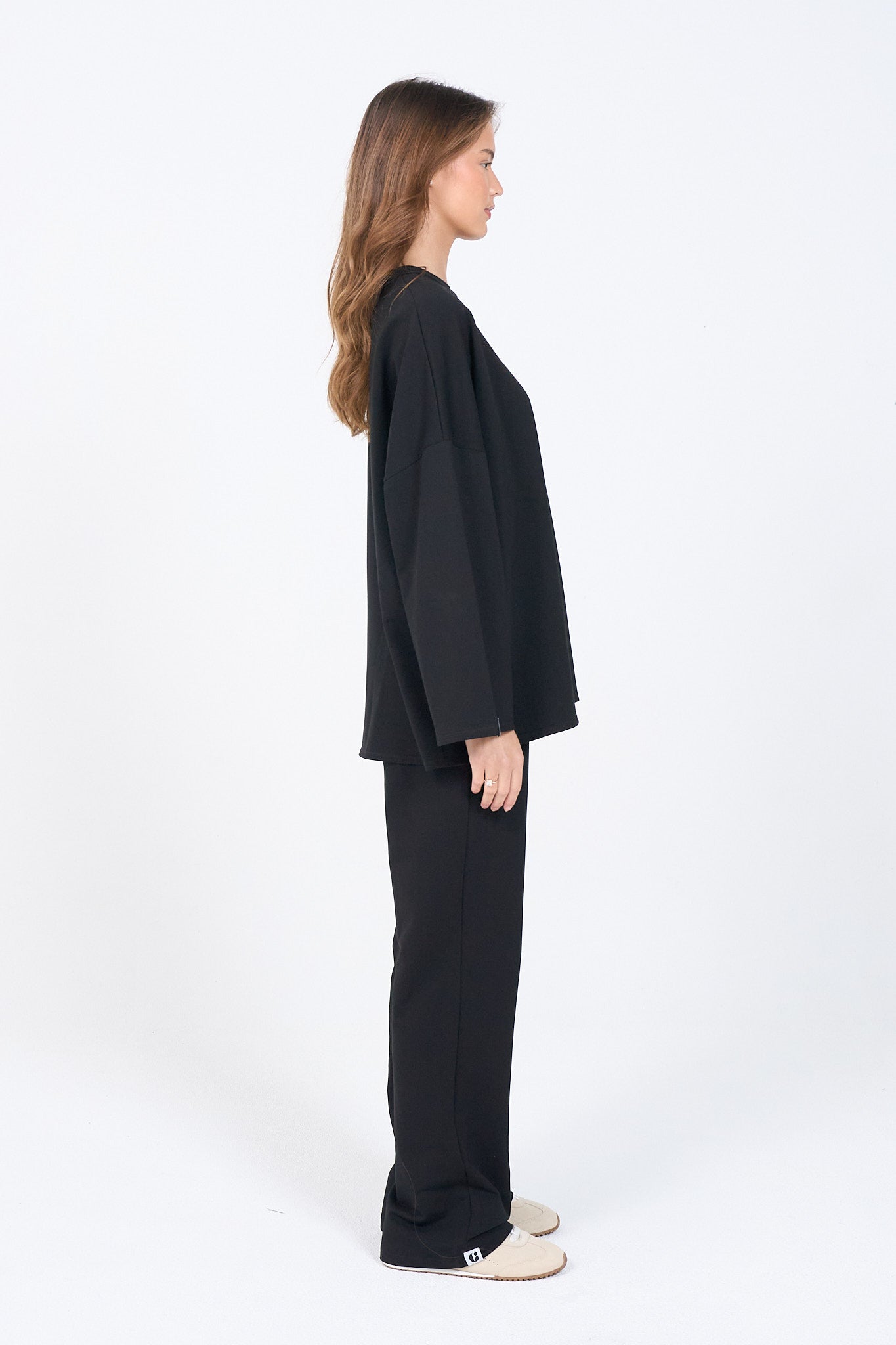 Relaxed Wide-Leg Pants-2