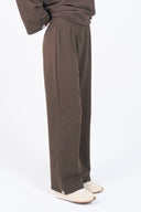 Relaxed Wide-Leg Pants
