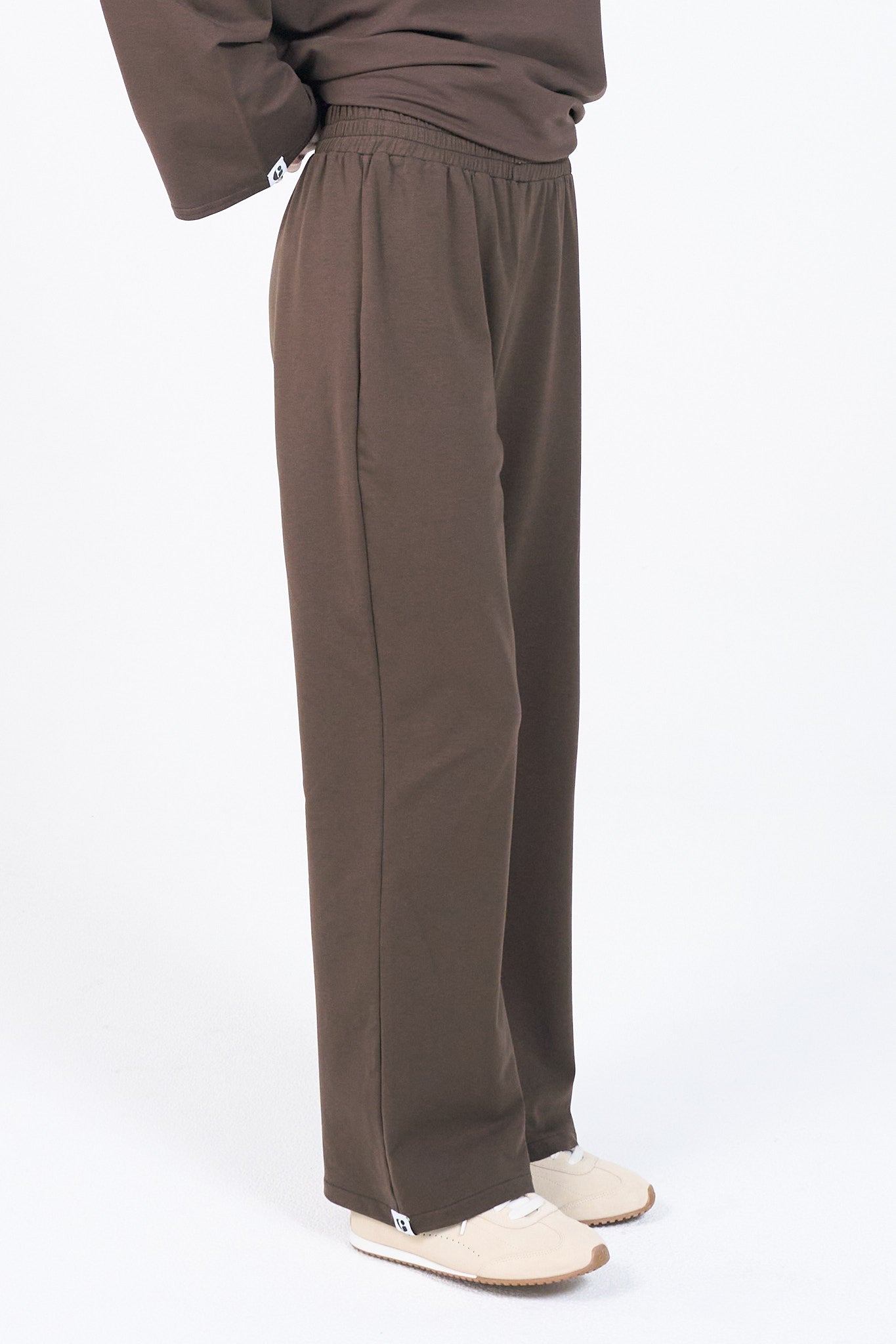 Relaxed Wide-Leg Pants-4