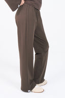 Relaxed Wide-Leg Pants