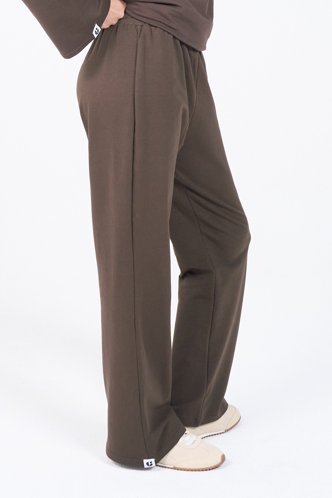 Relaxed Wide-Leg Pants-5